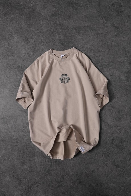 "Men's Beige Unlucky Print Oversized T-shirt"