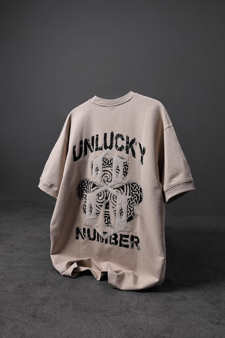 "Men's Beige Unlucky Print Oversized T-shirt"