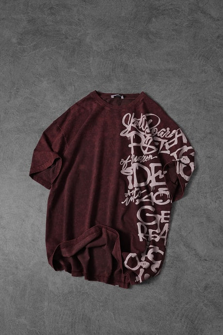 Men's Burgundy Graffiti Side Print Special Washed Fabric Oversize T-Shirt"