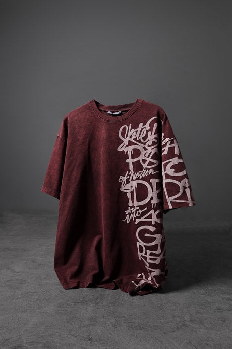 Men's Burgundy Graffiti Side Print Special Washed Fabric Oversize T-Shirt"
